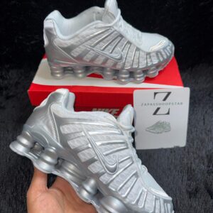 NIKE SHOX PLATEADAS