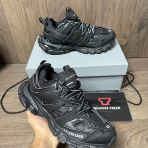 BALENCIAGA TRACK BLACK