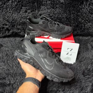NIKE REACT NEGRA