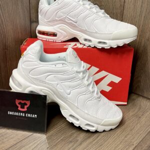 NIKE TN WHITE